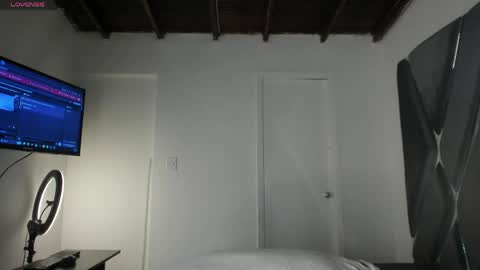 Snapshot of itsmoon_swt_ chatting on June 6, 6:01 pm Moon online show from June 6, 6:01 pm