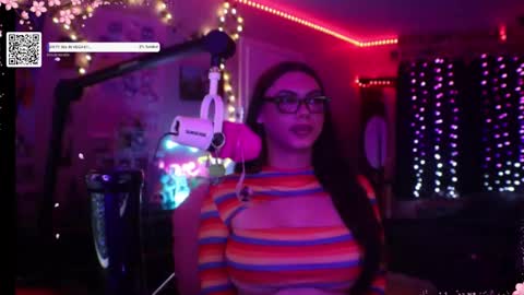Nicki Foxx online show from October 28, 3:54 am