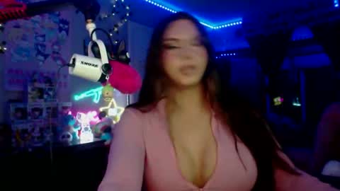 Nicki Foxx online show from November 7, 2:22 am