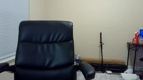 Snapshot of itstarzan chatting on April 7, 12:55 am TARZAN online show from April 7, 12:55 am