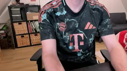 itsthat online show from May 1, 9:41 pm