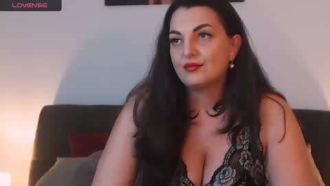 Snapshot of itsyourlady chatting on January 5, 2:30 pm Melissa Khaan online show from January 5, 2:30 pm