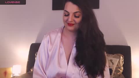 Snapshot of itsyourlady chatting on January 9, 9:37 am Melissa Khaan online show from January 9, 9:37 am