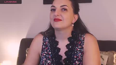 Snapshot of itsyourlady chatting on January 9, 12:41 pm Melissa Khaan online show from January 9, 12:41 pm