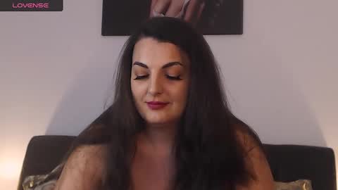 Snapshot of itsyourlady chatting on January 12, 1:58 pm Melissa Khaan online show from January 12, 1:58 pm