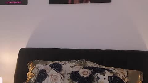 Snapshot of itsyourlady chatting on January 20, 12:28 pm Melissa Khaan online show from January 20, 12:28 pm