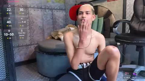 itszairen online show from March 8, 5:28 pm