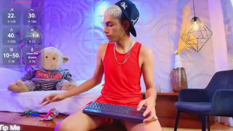 itszairen online show from April 30, 4:52 am