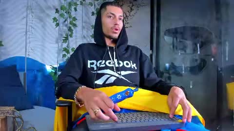 itszairen online show from July 1, 4:25 am