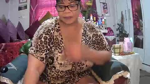 itumeleng74 online show from December 16, 6:07 am