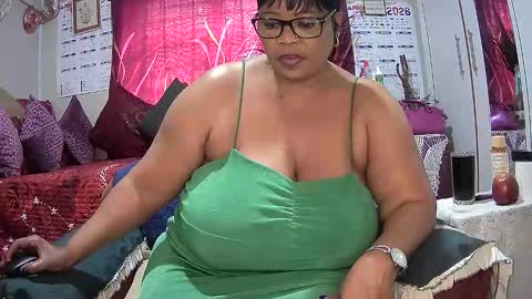 Snapshot of itumeleng74 chatting on May 22, 10:32 am itumeleng74 online show from May 22, 10:32 am