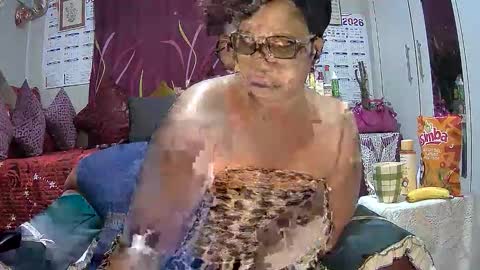 Snapshot of itumeleng74 chatting on June 1, 5:36 pm itumeleng74 online show from June 1, 5:36 pm