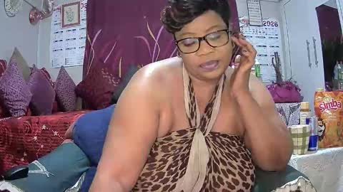 Snapshot of itumeleng74 chatting on June 3, 2:14 am itumeleng74 online show from June 3, 2:14 am