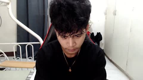 Snapshot of itzme_john chatting on June 26, 8:41 am itzme_john online show from June 26, 8:41 am