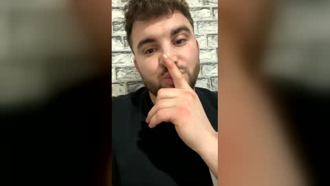 Snapshot of iurcupetru07 chatting on December 18, 12:17 am iurcupetru07 online show from December 18, 12:17 am