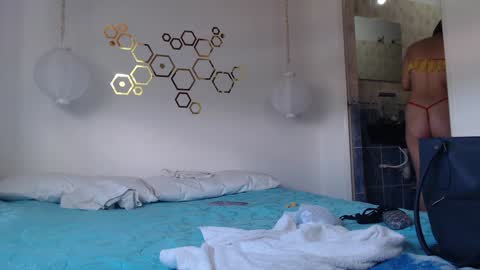 Adris online show from February 3, 8:13 pm