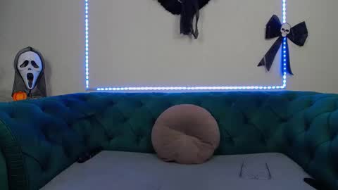 Snapshot of ivanacharm chatting on October 30, 4:58 am ivanacharm online show from October 30, 4:58 am