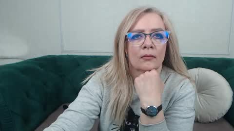 ivanacharm online show from May 3, 3:12 am