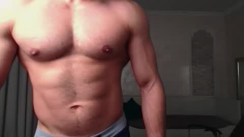 Snapshot of ivanhydee chatting on October 18, 4:48 am IvanHydee online show from October 18, 4:48 am