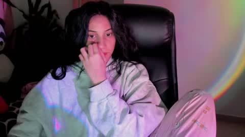 ivanna_essis online show from December 14, 2:39 am