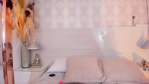 Ivannaanggel online show from December 2, 1:17 pm