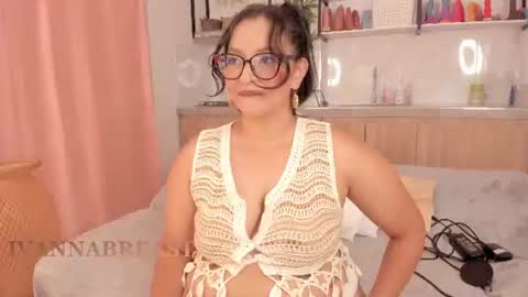 Ivannabreast online show from June 25, 12:54 am