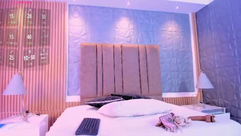 Snapshot of ivannafoxx_ chatting on July 14, 2:12 pm ivanna online show from July 14, 2:12 pm