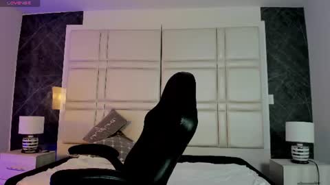 Snapshot of ivannafoxx_ chatting on July 22, 11:46 am ivanna online show from July 22, 11:46 am