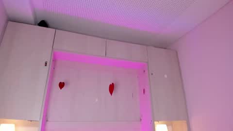 Ivy online show from March 11, 4:18 am