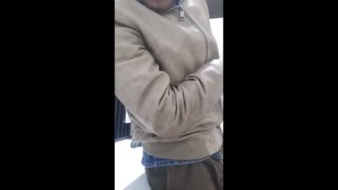 Snapshot of ivanovich252493 chatting on March 27, 11:10 am Aiv online show from March 27, 11:10 am