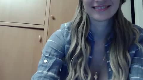 Snapshot of ivetta911 chatting on February 18, 3:08 pm ivetta911 online show from February 18, 3:08 pm