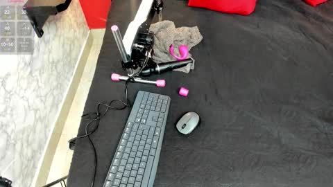 Ivis  online show from November 29, 12:19 pm