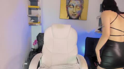 Ivonne  online show from October 29, 12:40 pm