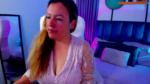 Ivonne online show from February 11, 12:54 pm