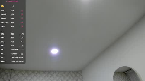 Snapshot of ivonnylee_21 chatting on May 2, 11:15 am Ivonny Lee online show from May 2, 11:15 am