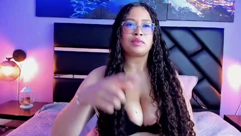 ivonygarciia online show from April 30, 7:53 pm