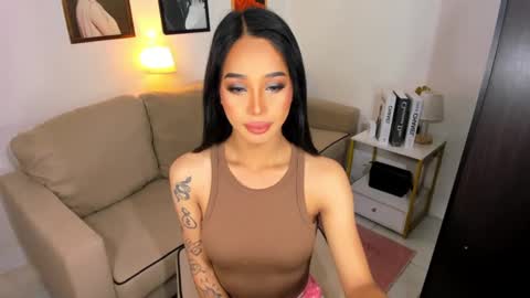 kirstenelsie online show from January 12, 6:28 am