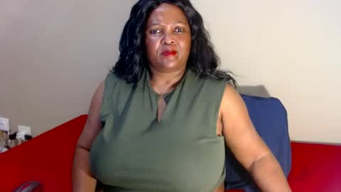 Snapshot of ivorytits48 chatting on June 13, 6:06 pm IVORYTITS48 online show from June 13, 6:06 pm