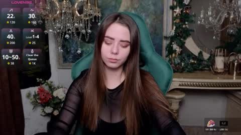 ivorywood_ online show from December 16, 10:09 am