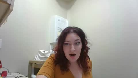 Snapshot of ivy9791 chatting on December 21, 11:23 pm ivy online show from December 21, 11:23 pm