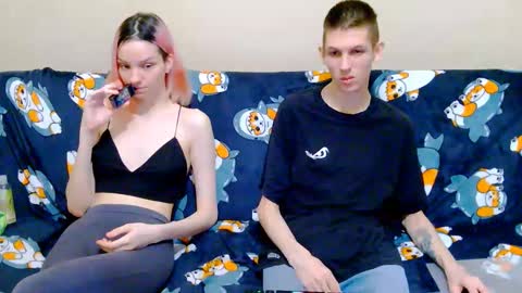 Ivy and Lester online show from November 23, 6:02 am