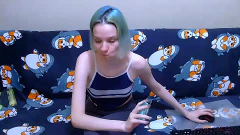 Snapshot of ivy__lester chatting on June 29, 5:02 pm Ivy and Lester online show from June 29, 5:02 pm