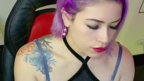 Diana Rojas  online show from June 7, 8:18 am