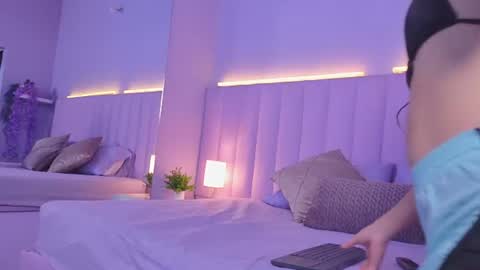 Ivy online show from July 23, 7:12 pm