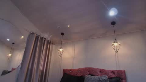 ivy_bonnie online show from November 21, 12:15 pm