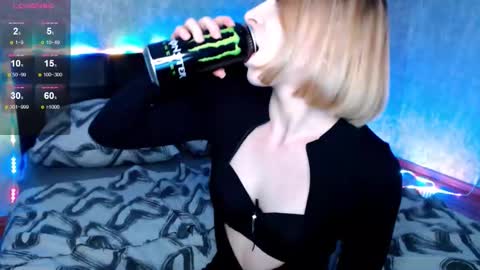 Snapshot of ivy_dean_ chatting on October 14, 4:08 pm Ivy online show from October 14, 4:08 pm