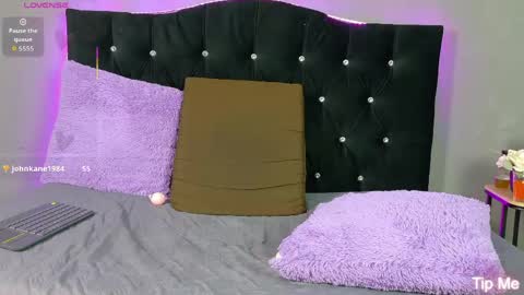 Snapshot of ivy_heat chatting on May 27, 2:08 am Ivy Heat online show from May 27, 2:08 am