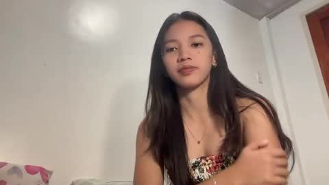 Snapshot of ivy_olivia chatting on August 2, 1:04 am Carmela online show from August 2, 1:04 am