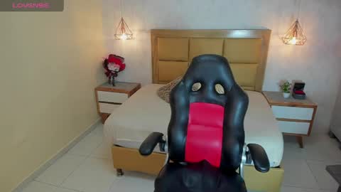 Snapshot of ivy_rosse7 chatting on May 6, 12:21 pm IVY online show from May 6, 12:21 pm