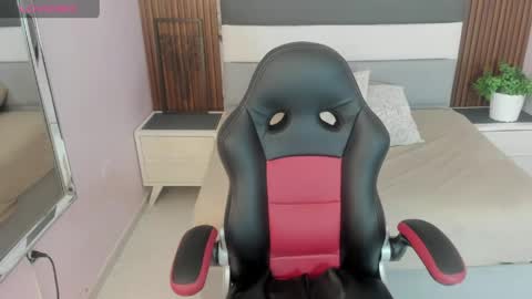 Snapshot of ivy_rosse7 chatting on May 26, 12:34 pm IVY online show from May 26, 12:34 pm